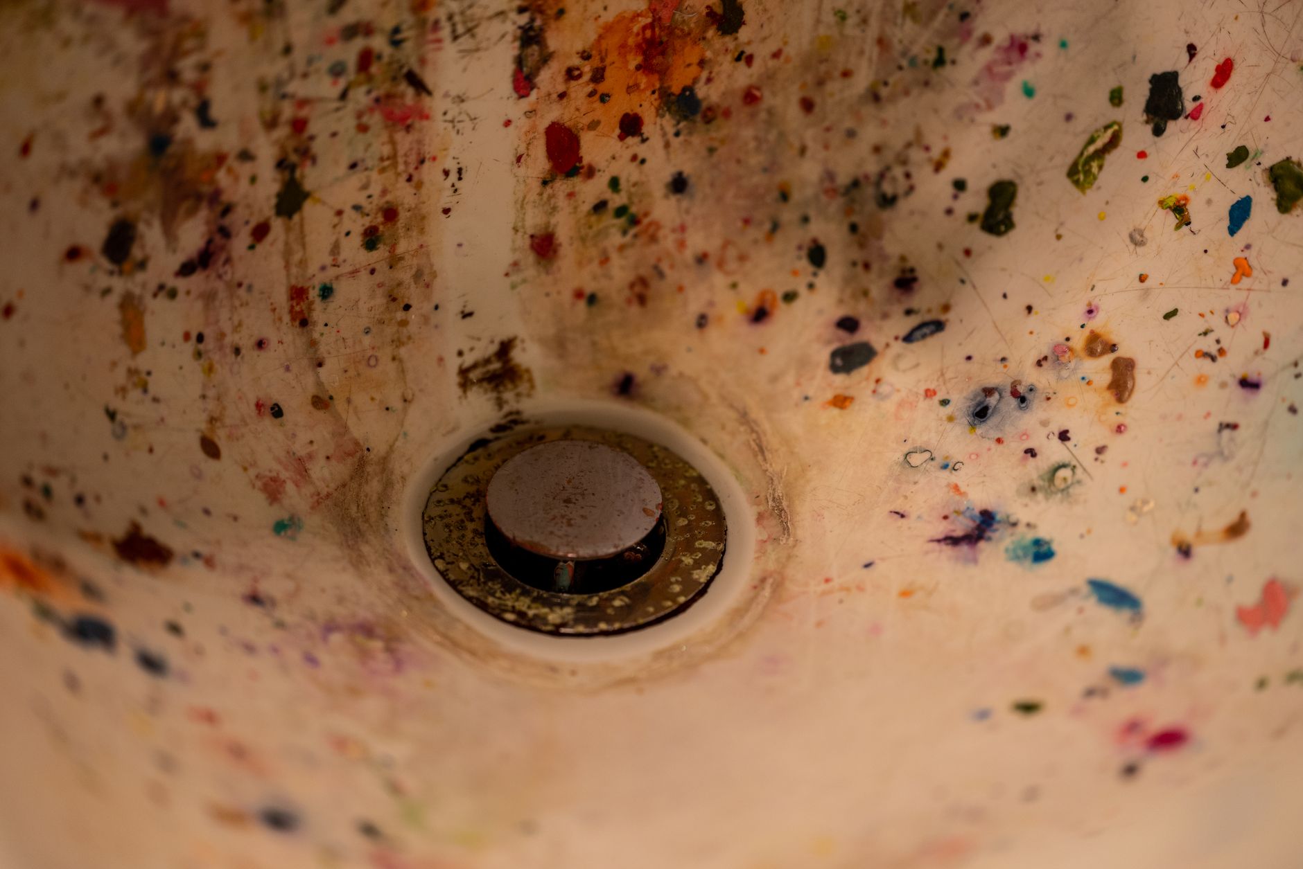 Coût débouchage lavabo : Tarifs détaillés et pièges à éviter