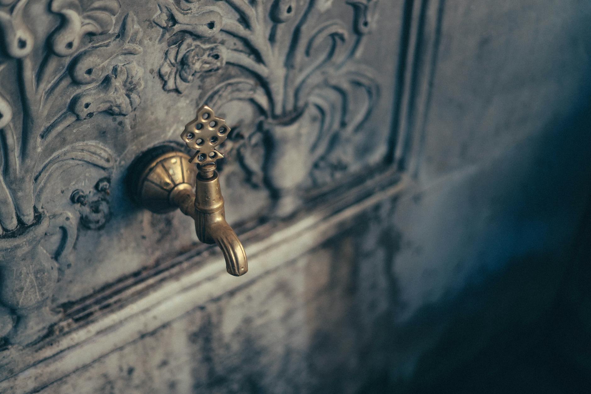 Prix installation robinetterie : Tarifs détaillés et pièges à éviter