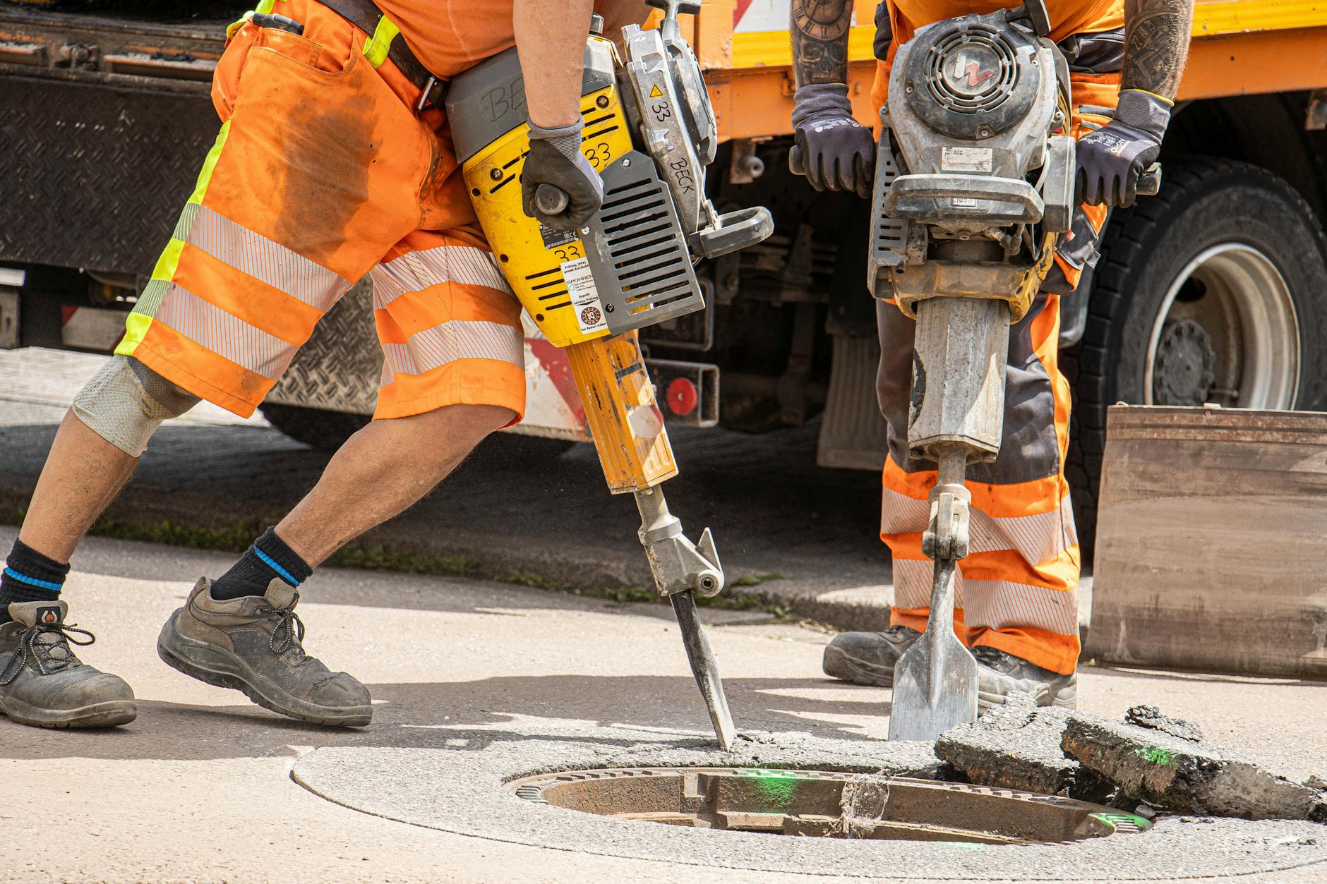 Tarif plombier au m² : Prix et ce qui fait varier la facture